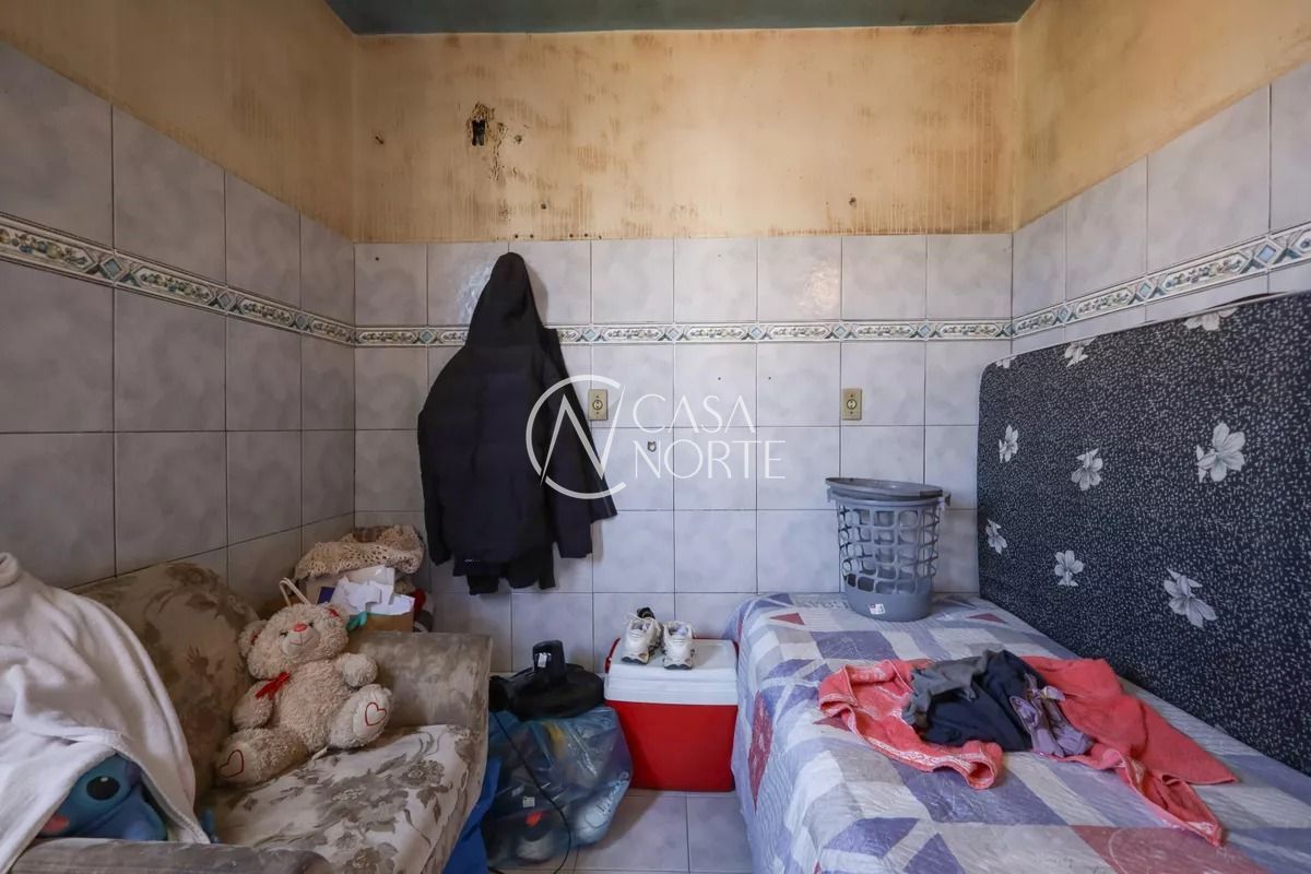 Apartamento à venda com 2 quartos, 43m², 1 vaga, Rua Fernando Camarano no bairro Rubem Berta em Porto Alegre