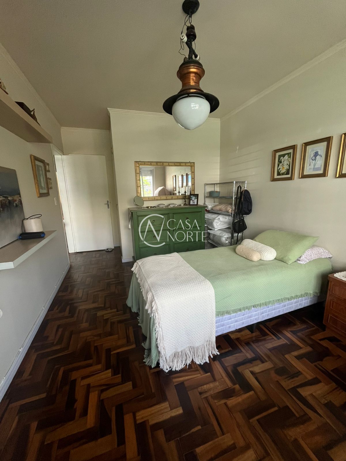 Apartamento à venda com 3 quartos, 106m², 1 suíte, 1 vaga, Avenida Protásio Alves no bairro Rio Branco em Porto Alegre