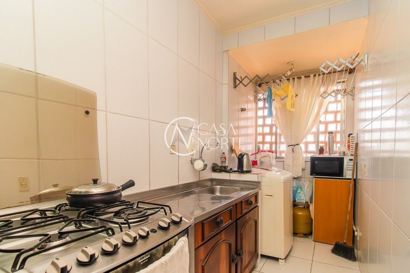 Apartamento à venda com 2 quartos, 55m², 1 vaga, Rua Ferreira Viana no bairro Jardim Botânico em Porto Alegre