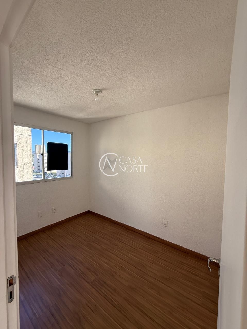 Apartamento à venda com 2 quartos, 40m², 1 vaga, Avenida Francisco Silveira Bitencourt no bairro Sarandi em Porto Alegre