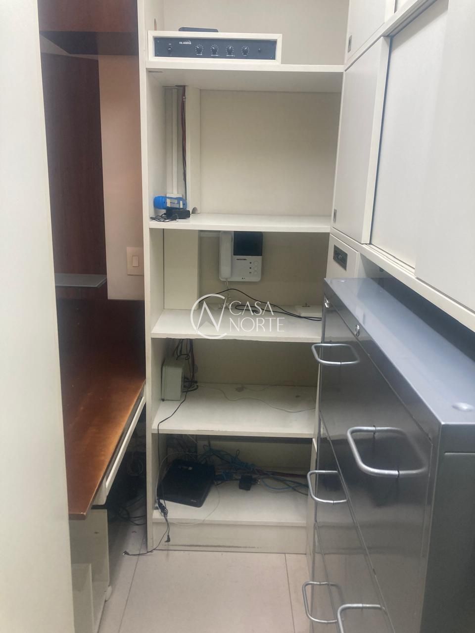 Sala Comercial à venda com 1 quarto, 47m², Rua dos Andradas no bairro Centro Histórico em Porto Alegre