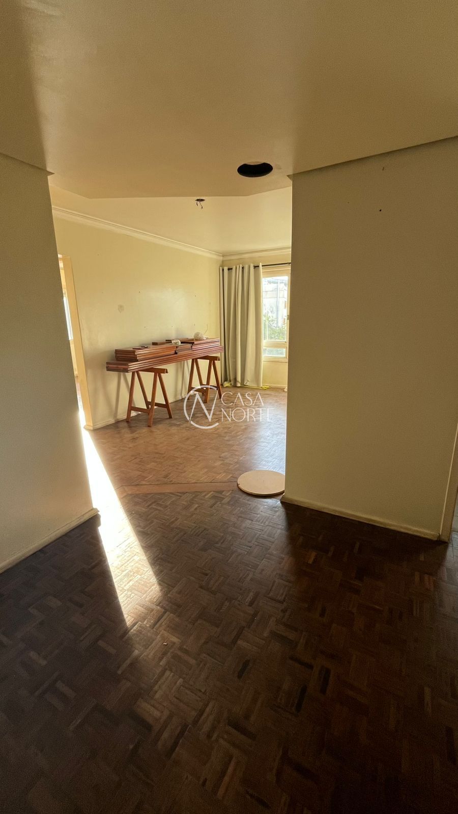 Apartamento à venda com 2 quartos, 73m², Avenida Coronel Gastão Hasslocher Mazeron no bairro Medianeira em Porto Alegre