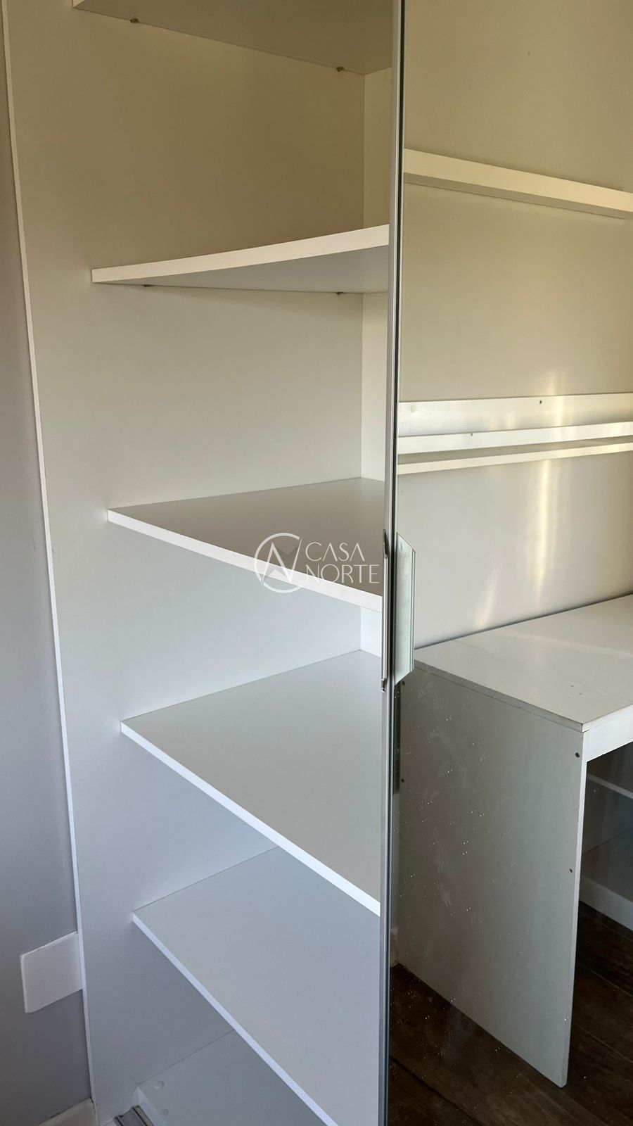 Apartamento à venda com 2 quartos, 53m², 1 vaga, Rua Dea Coufal no bairro Ipanema em Porto Alegre