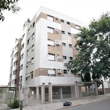 Apartamento à venda com 3 quartos, 81m², 1 suíte, 2 vagas, Rua Roque Calage no bairro Passo da Areia em Porto Alegre