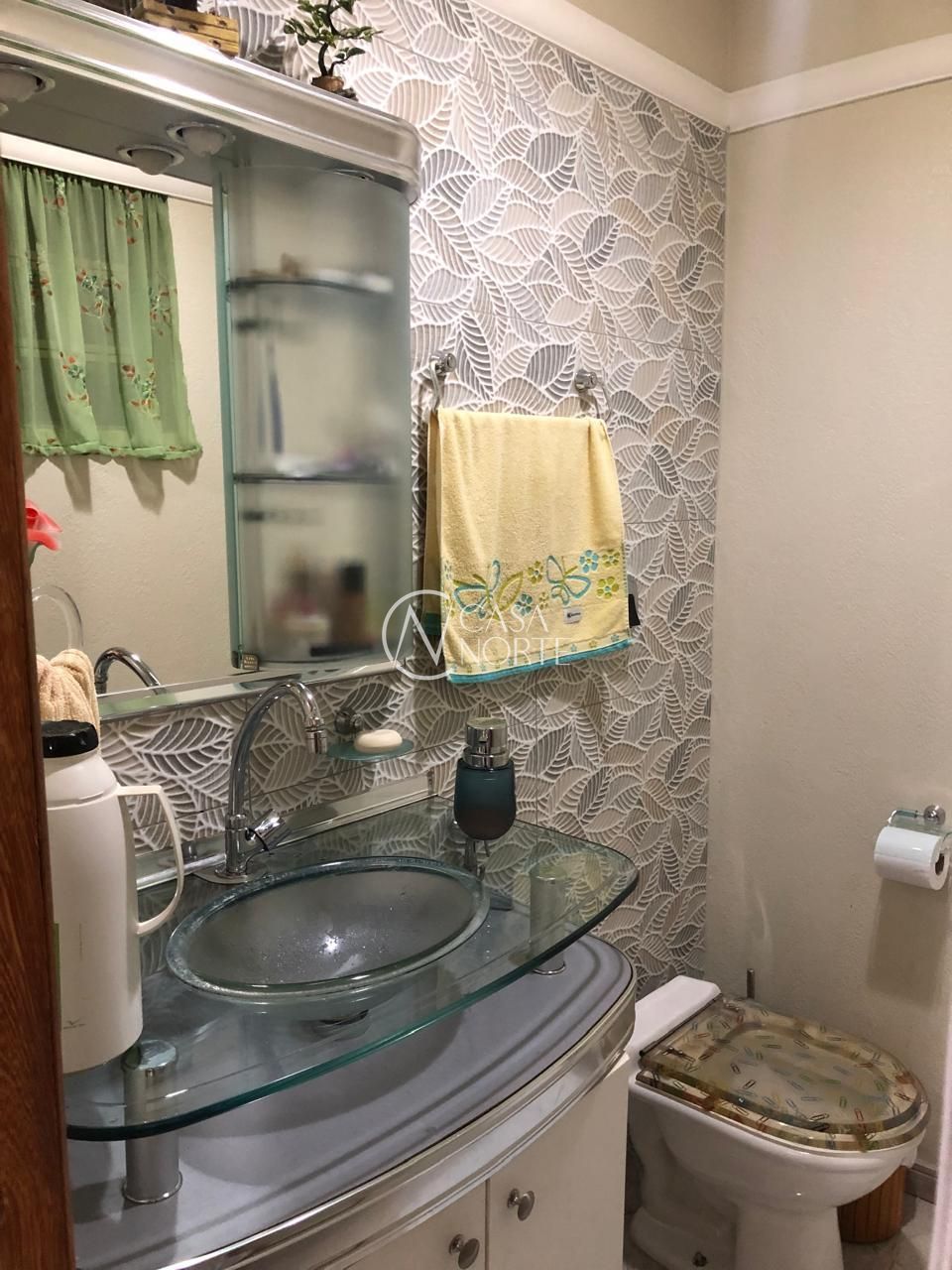 Sala Comercial à venda com 1 quarto, 30m², Rua Tupi no bairro Passo da Areia em Porto Alegre