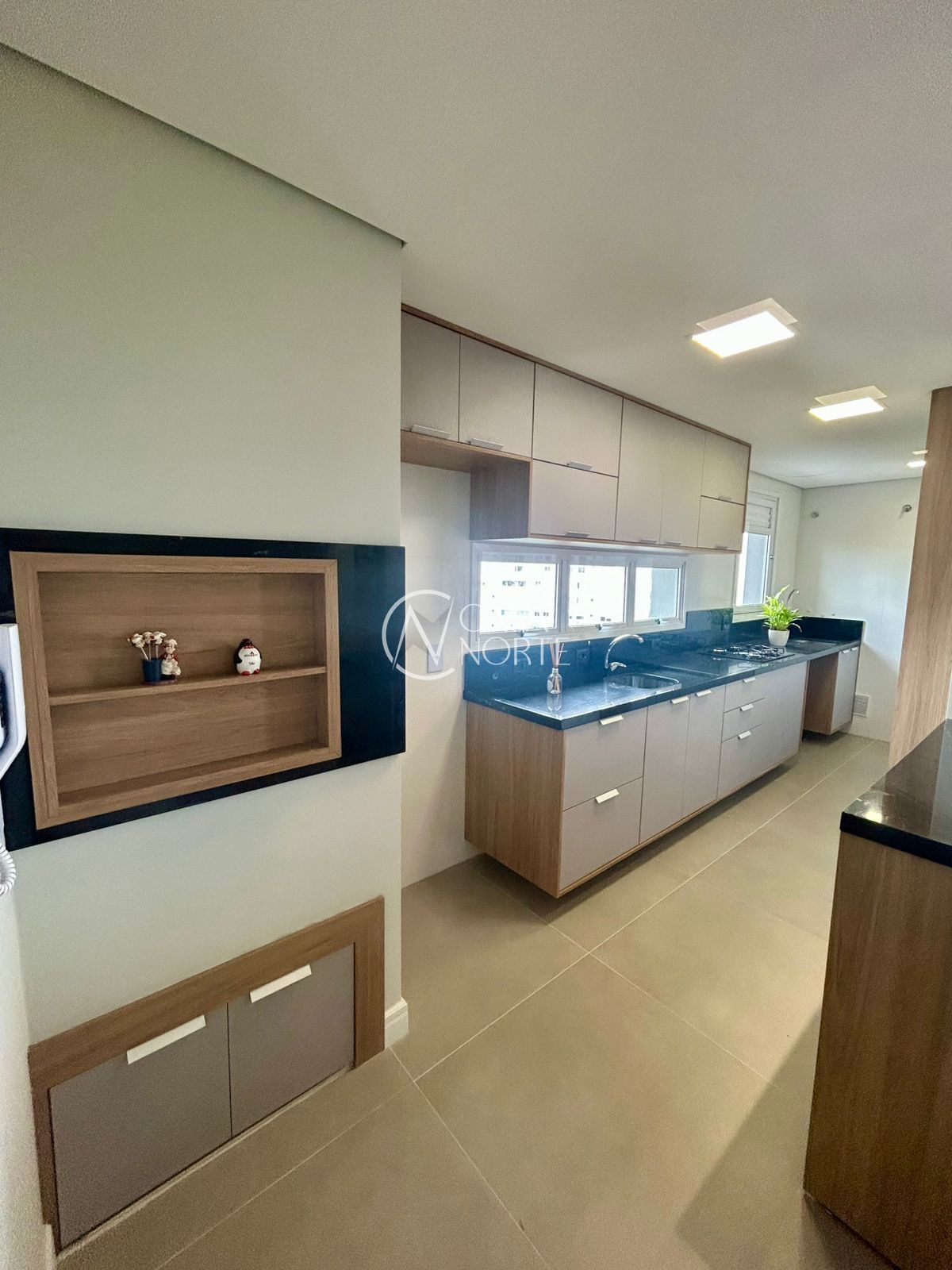 Apartamento à venda com 3 quartos, 83m², 2 vagas, Rua Padre Alois Kades S J no bairro Vila Ipiranga em Porto Alegre