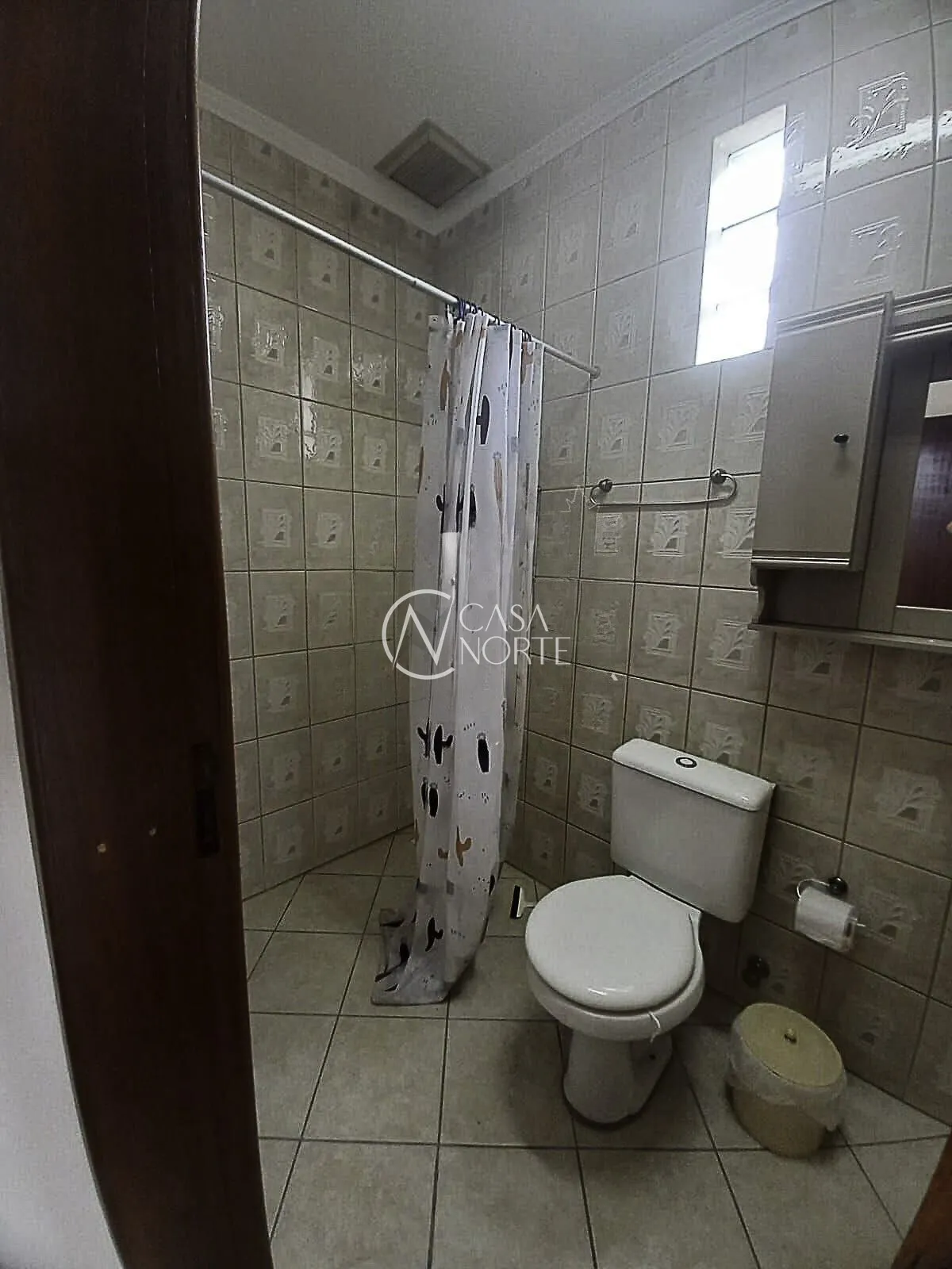 Casa à venda com 3 quartos, 192m², 2 vagas, Avenida Coronel Gastão Haslocher Mazeron no bairro Medianeira em Porto Alegre