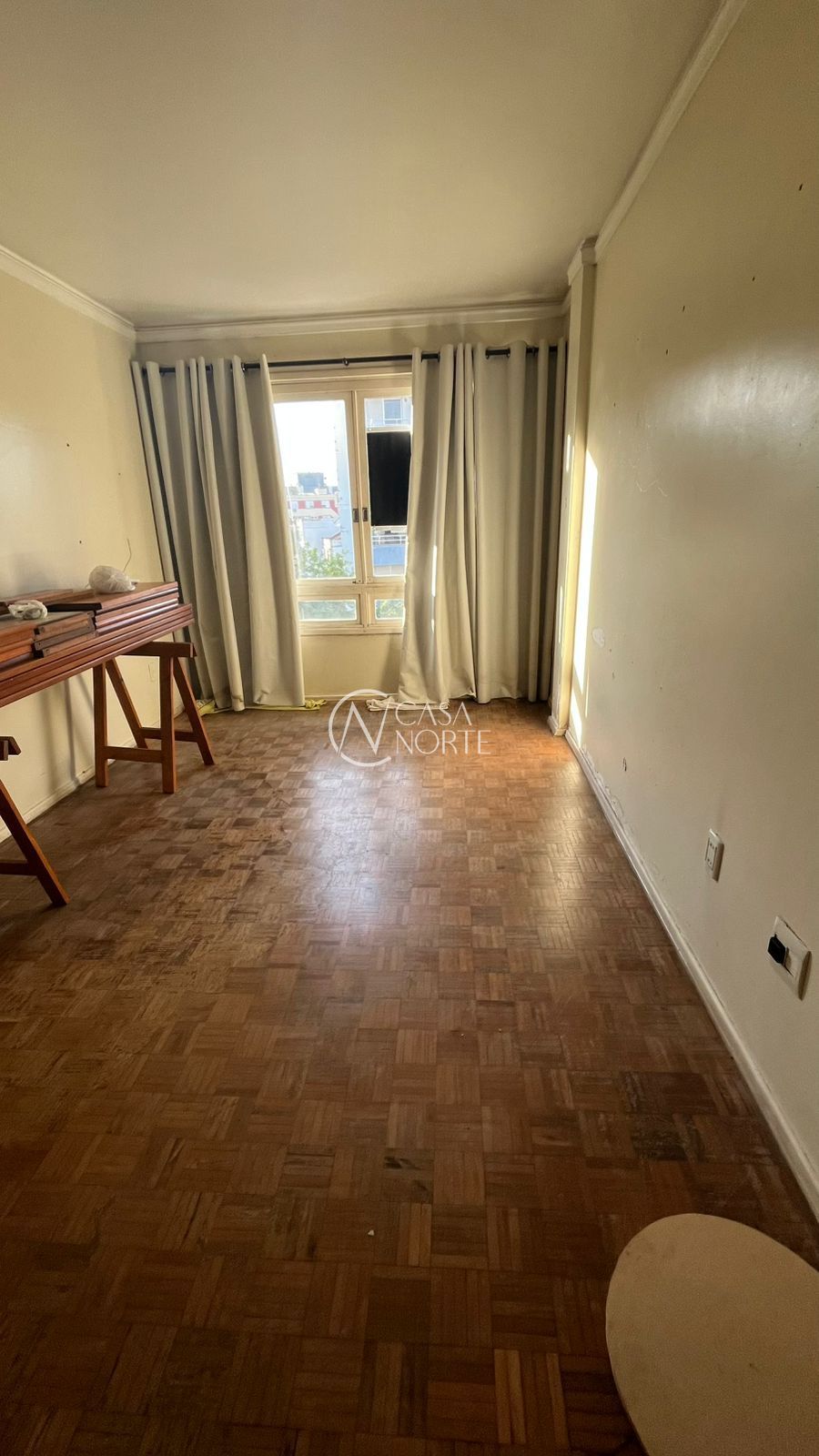 Apartamento à venda com 2 quartos, 73m², Avenida Coronel Gastão Hasslocher Mazeron no bairro Medianeira em Porto Alegre