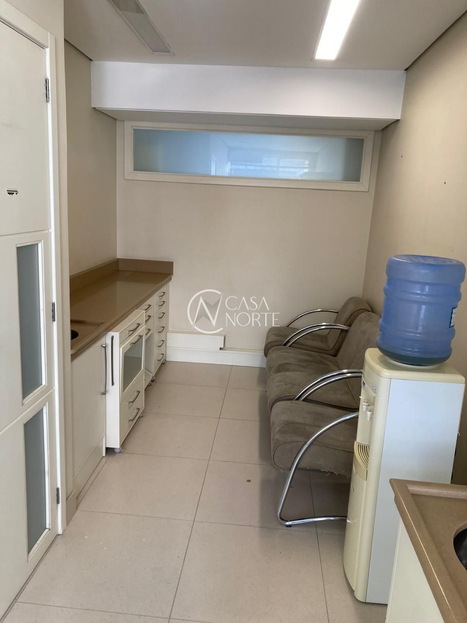 Sala Comercial à venda com 1 quarto, 47m², Rua dos Andradas no bairro Centro Histórico em Porto Alegre