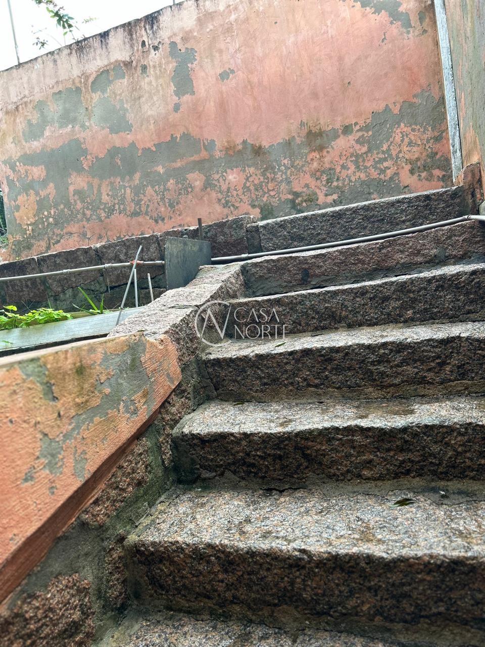 Apartamento à venda com 3 quartos, 68m², Rua Rio Pardo no bairro Passo da Areia em Porto Alegre