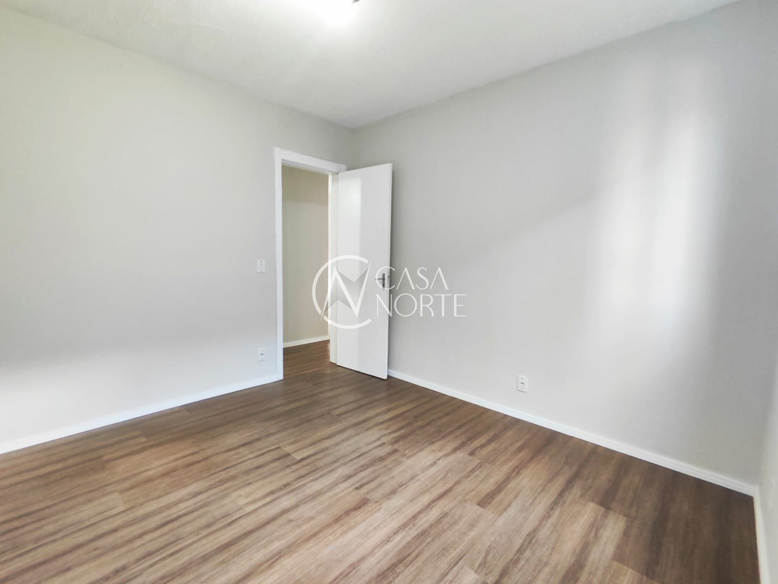 Apartamento à venda com 2 quartos, 54m², Estrada Barro Vermelho no bairro Restinga em Porto Alegre