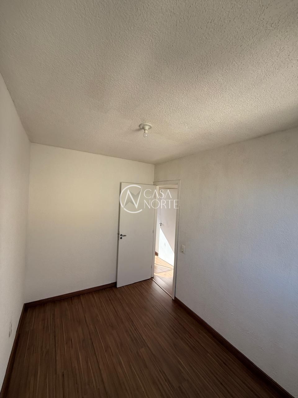 Apartamento à venda com 2 quartos, 40m², 1 vaga, Avenida Francisco Silveira Bitencourt no bairro Sarandi em Porto Alegre