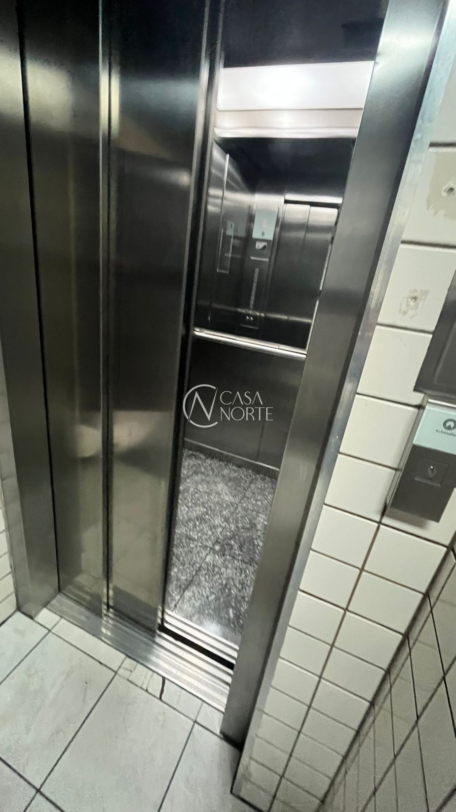 Apartamento à venda com 1 quarto, 43m², 1 vaga, Rua Dr. Otávio Santos no bairro Jardim Sabará em Porto Alegre