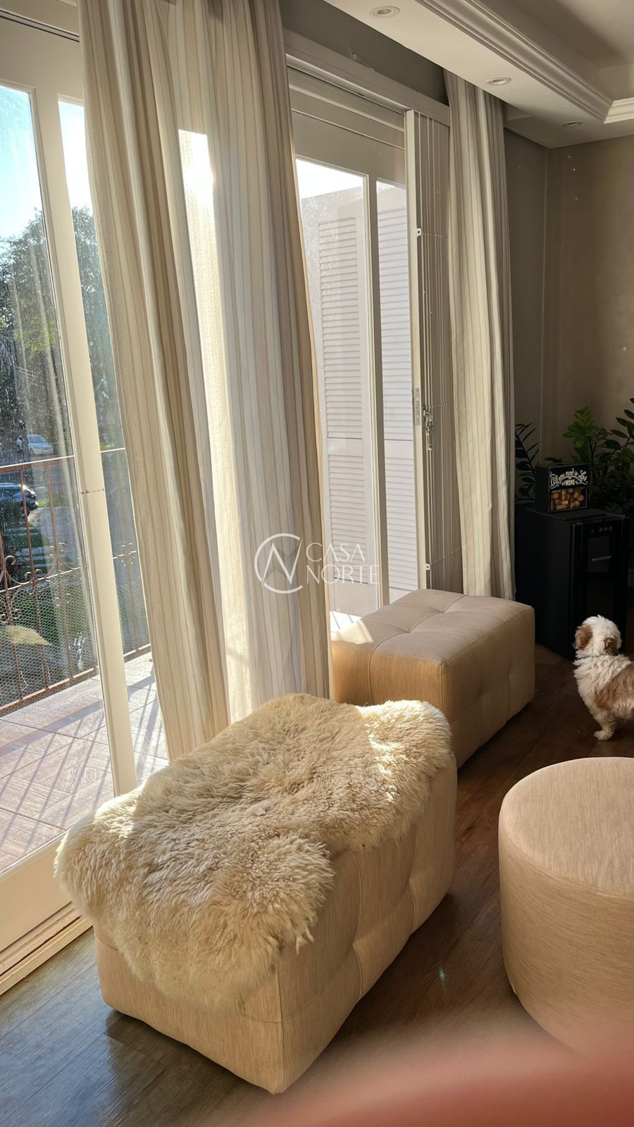 Apartamento à venda com 3 quartos, 113m², 1 vaga, Rua Vereador Viton de Araújo no bairro Medianeira em Porto Alegre