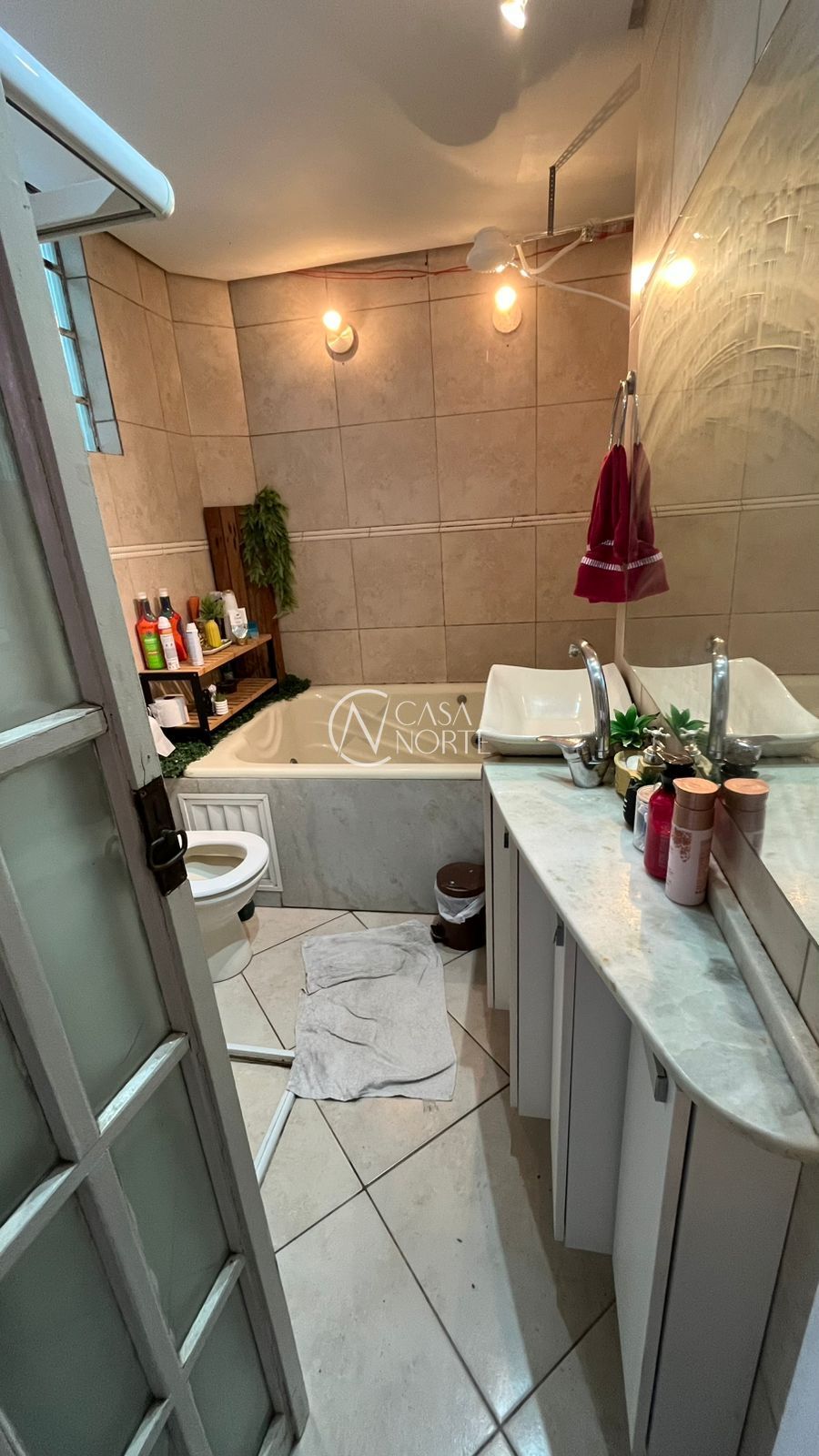 Cobertura à venda com 3 quartos, 68m², Dr. Eduardo Chartier no bairro Passo da Areia em Porto Alegre