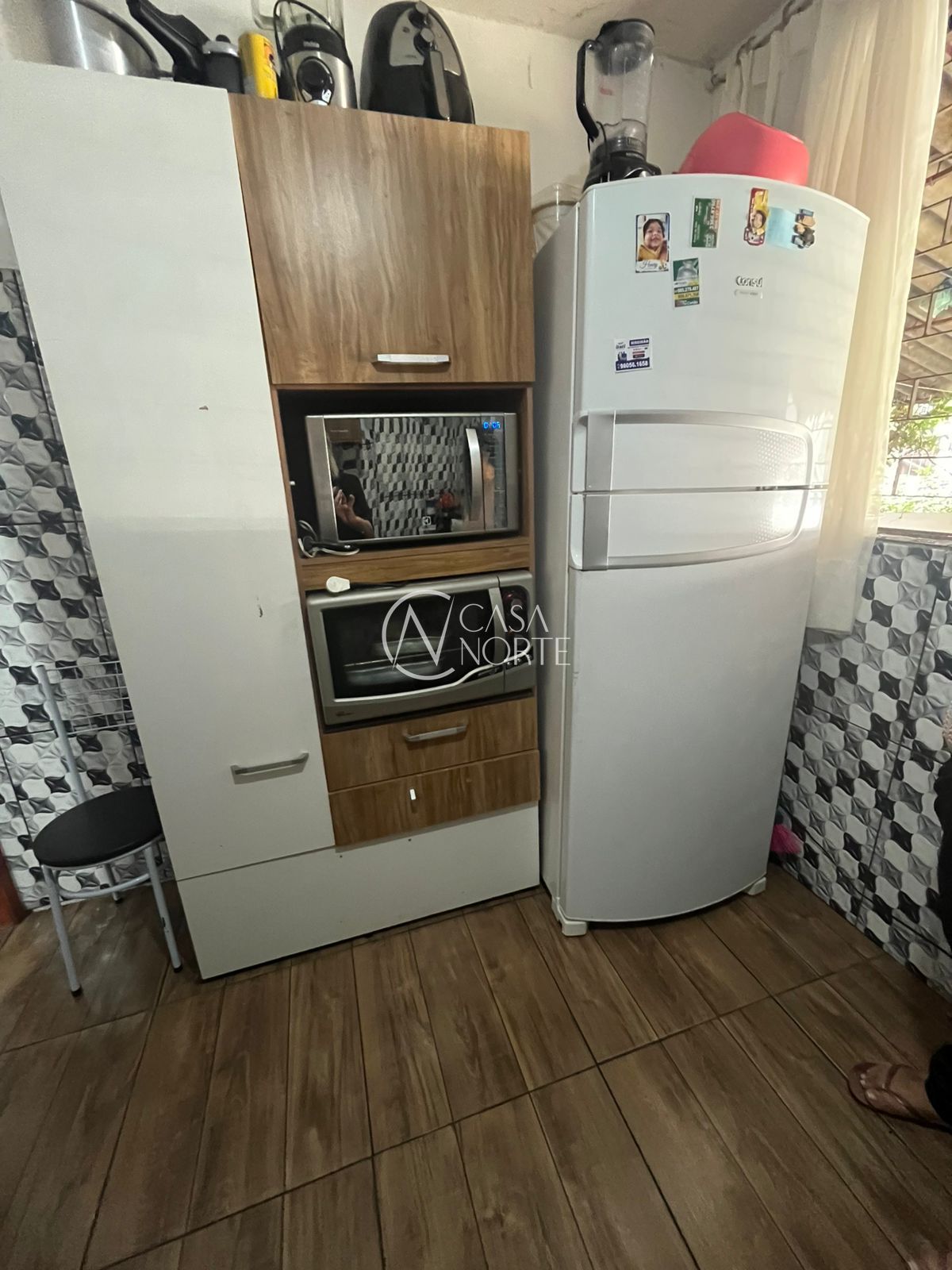 Apartamento à venda com 2 quartos, 43m², 1 vaga, Rua Fernando Camarano no bairro Rubem Berta em Porto Alegre