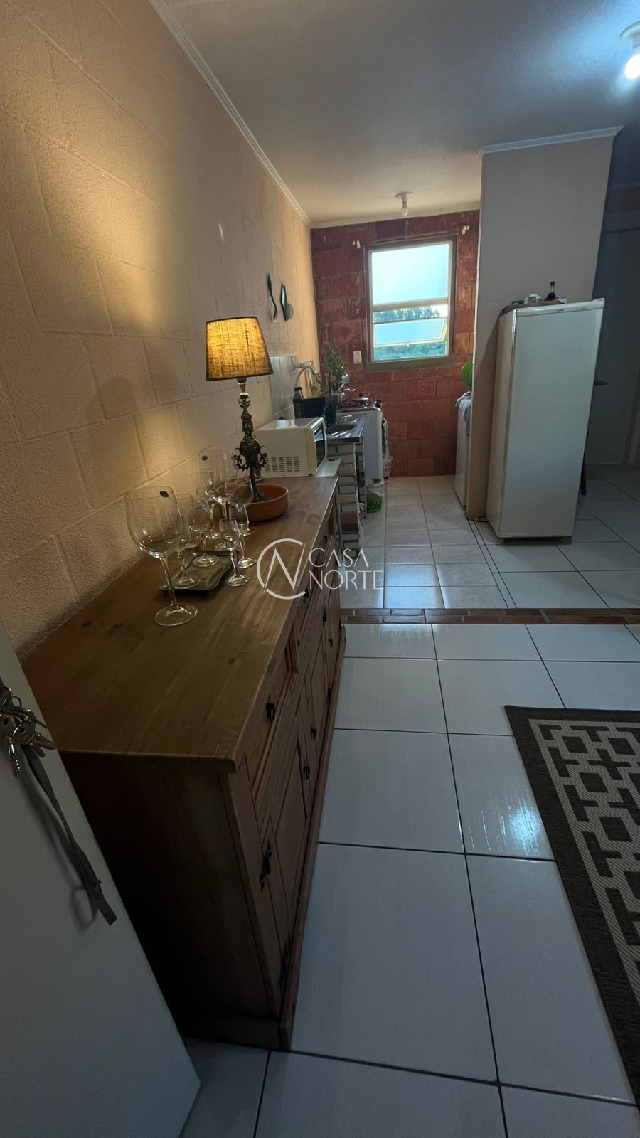 Apartamento à venda com 2 quartos, 43m², Rua Império no bairro Vila Nova em Porto Alegre