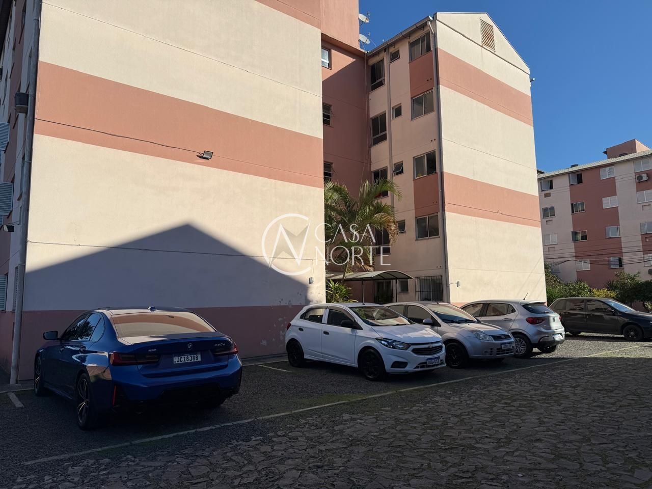 Apartamento à venda com 2 quartos, 37m², 1 vaga, Rua José Barcellos Garcia no bairro Alto Petrópolis em Porto Alegre