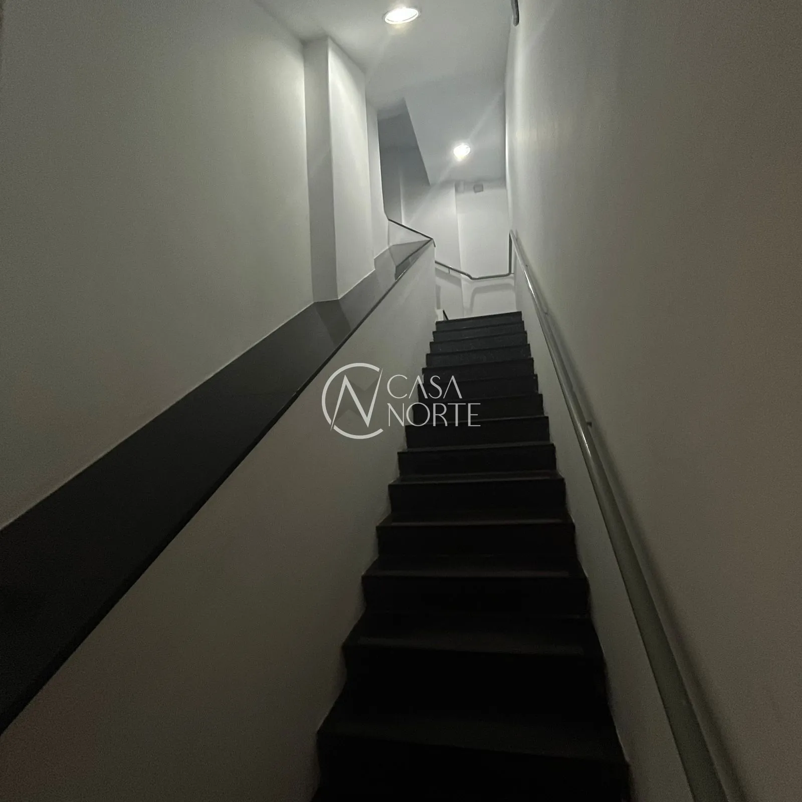 Sala Comercial à venda com 1 quarto, 178m², Rua General João Manoel no bairro Centro Histórico em Porto Alegre