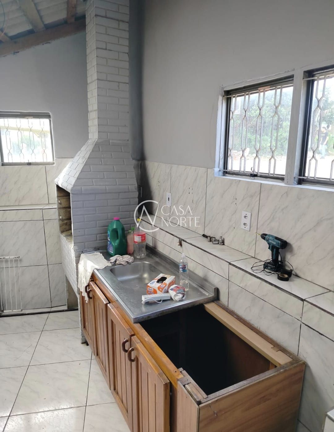 Casa à venda com 4 quartos, 50m², Rua Domênico Feoli no bairro Rubem Berta em Porto Alegre