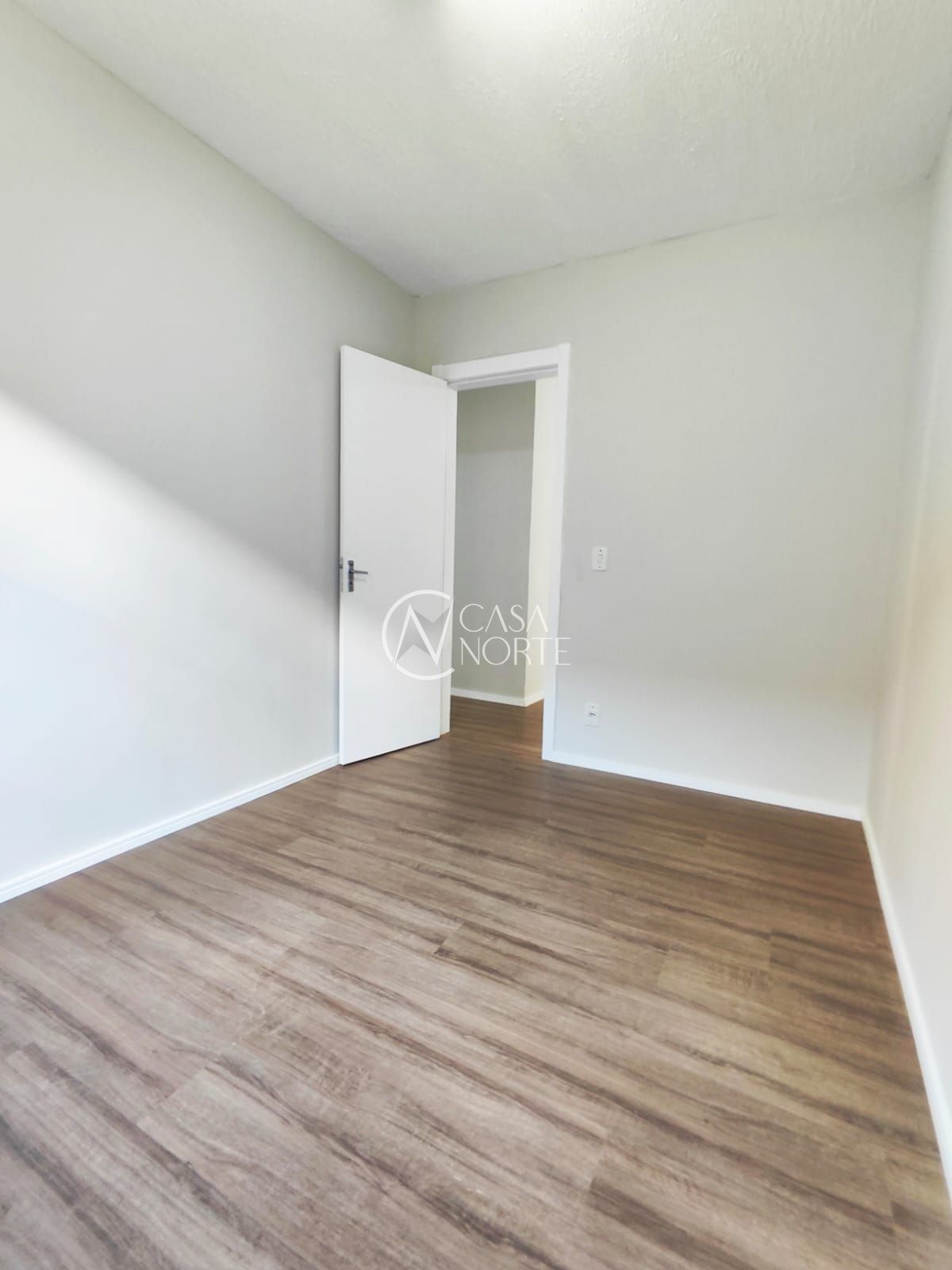 Apartamento à venda com 2 quartos, 54m², Estrada Barro Vermelho no bairro Restinga em Porto Alegre