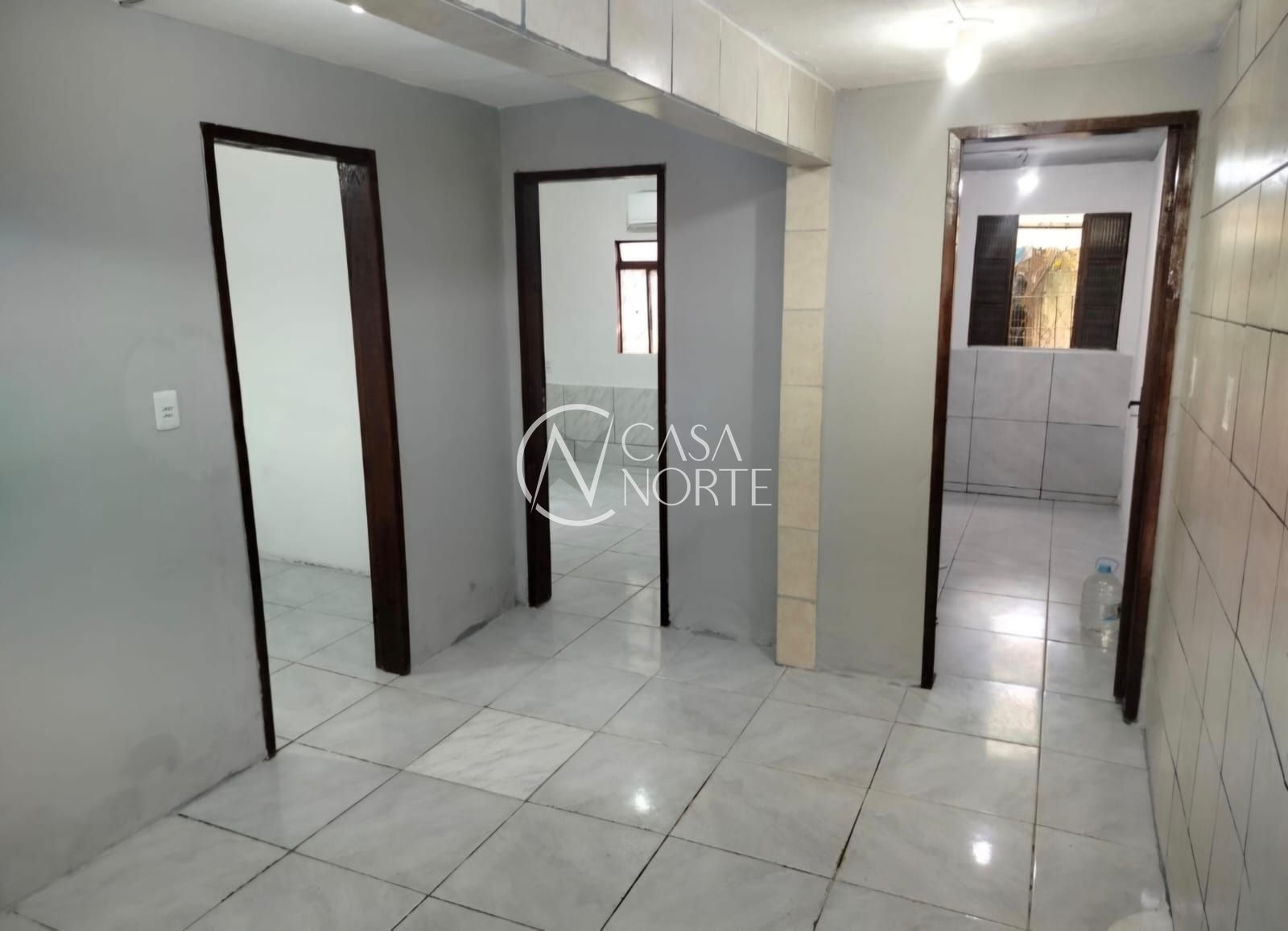 Casa à venda com 4 quartos, 50m², Rua Domênico Feoli no bairro Rubem Berta em Porto Alegre