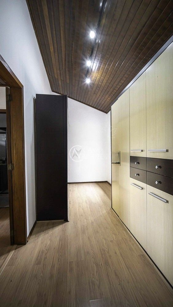 Casa à venda com 3 quartos, 171m², 2 vagas, Rua Nelson Zang, 520, Bairro Intercap, Porto Alegre/Rs, Cep 91530-350 no bairro Intercap em Porto Alegre