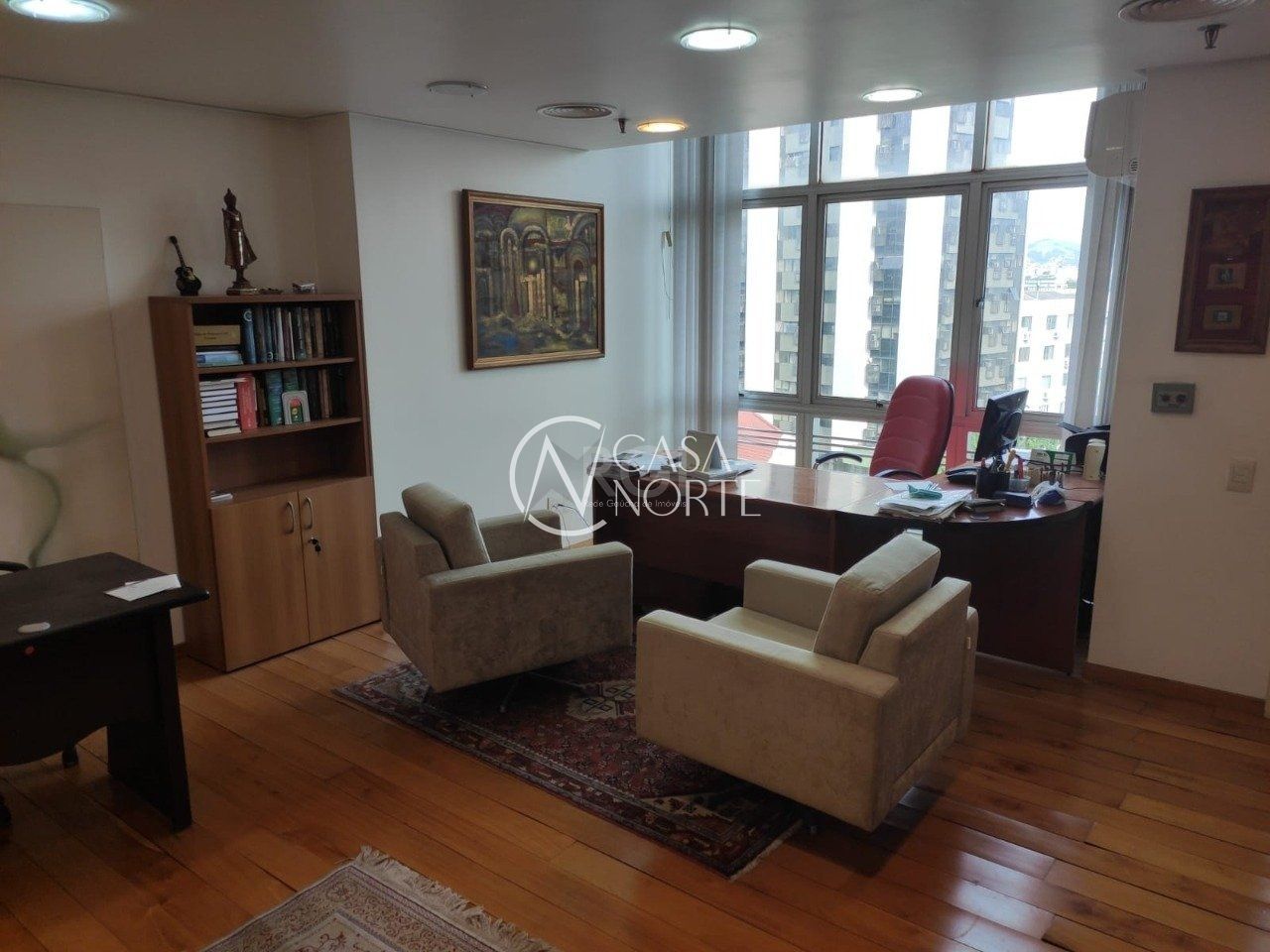 Sala Comercial à venda , 32m², Rua Vinte e Quatro de Outubro no bairro Moinhos de Vento em Porto Alegre