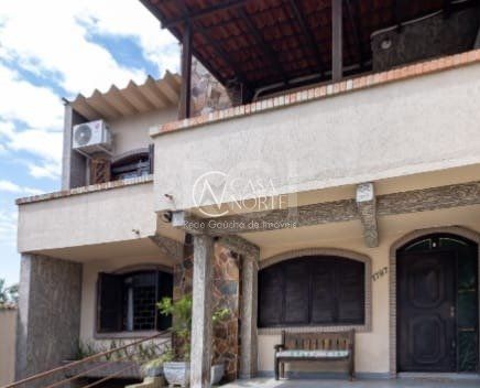 Casa à venda com 4 quartos, 287m², 2 suítes, Rua General Couto de Magalhaes no bairro São João em Porto Alegre