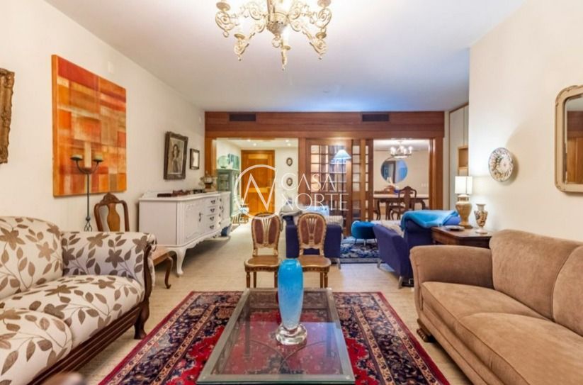 Cobertura à venda com 3 quartos, 304m², 1 suíte, 2 vagas, Rua Casemiro de Abreu no bairro Bela Vista em Porto Alegre