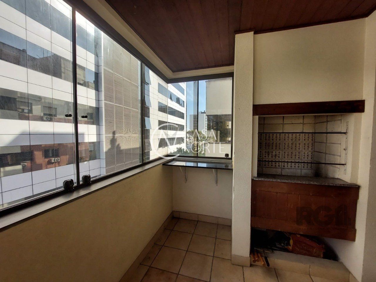 Apartamento à venda com 3 quartos, 84m², 1 suíte, 2 vagas, Rua Anita Garibaldi no bairro Mont Serrat em Porto Alegre
