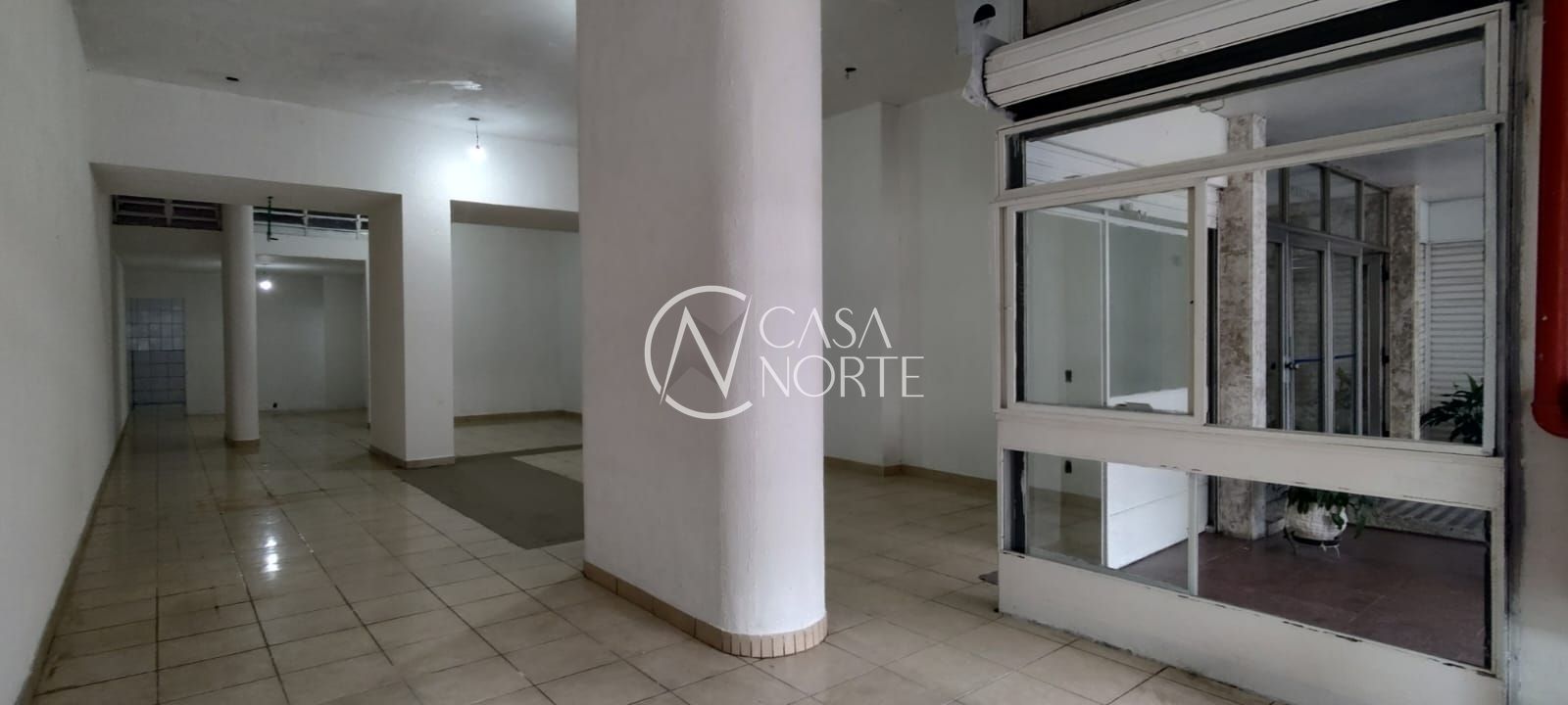 Loja à venda com 1 quarto, 143m², Rua Siqueira Campos no bairro Centro Histórico em Porto Alegre