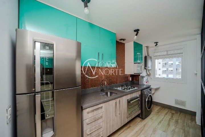 Apartamento à venda com 2 quartos, 58m², 1 suíte, 1 vaga, Rua Jerônymo Zelmanovitz no bairro São Sebastião em Porto Alegre