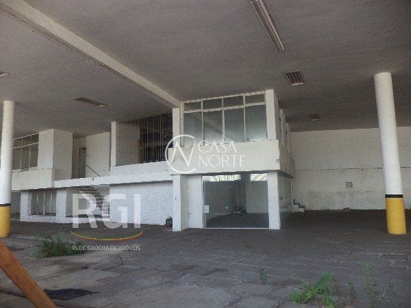Prédio Comercial à venda , 2700m², Avenida Benjamin Constant no bairro São João em Porto Alegre