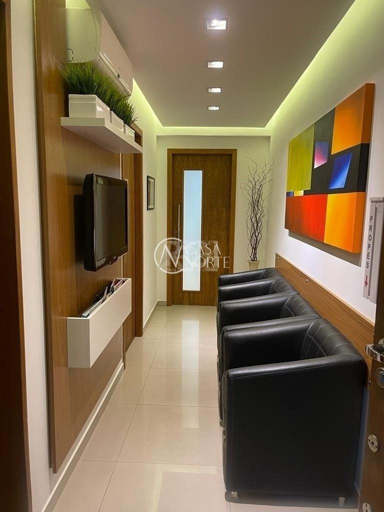 Sala Comercial à venda , 66m², Avenida Alberto Bins no bairro Floresta em Porto Alegre