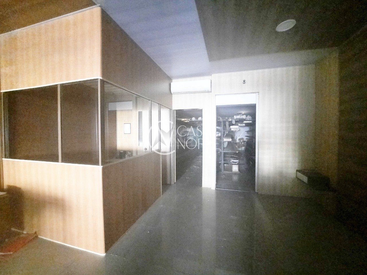 Prédio Comercial à venda , 147m², 2 vagas, Avenida Ceara no bairro São João em Porto Alegre