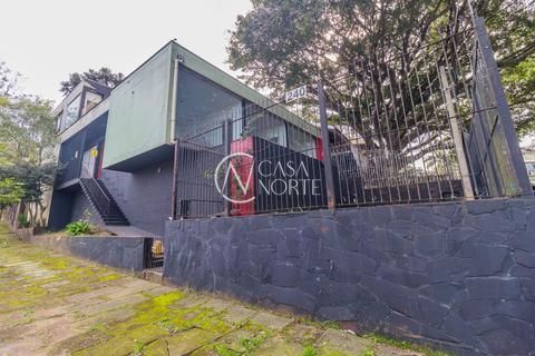 Casa à venda com 3 quartos, 319m², 4 vagas, Avenida Capivari no bairro Cristal em Porto Alegre