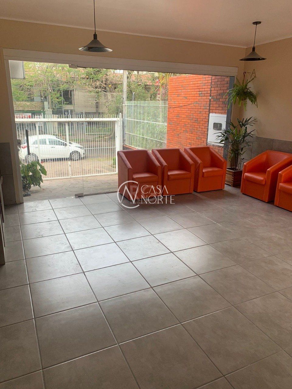 Casa Comercial à venda , 250m², Avenida Quito no bairro Jardim Lindóia em Porto Alegre