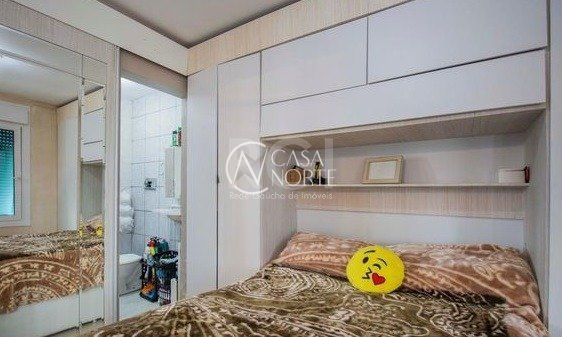 Kitnet à venda , 30m², Rua Doutor Romaguera da Cunha Correa no bairro Jardim Leopoldina em Porto Alegre