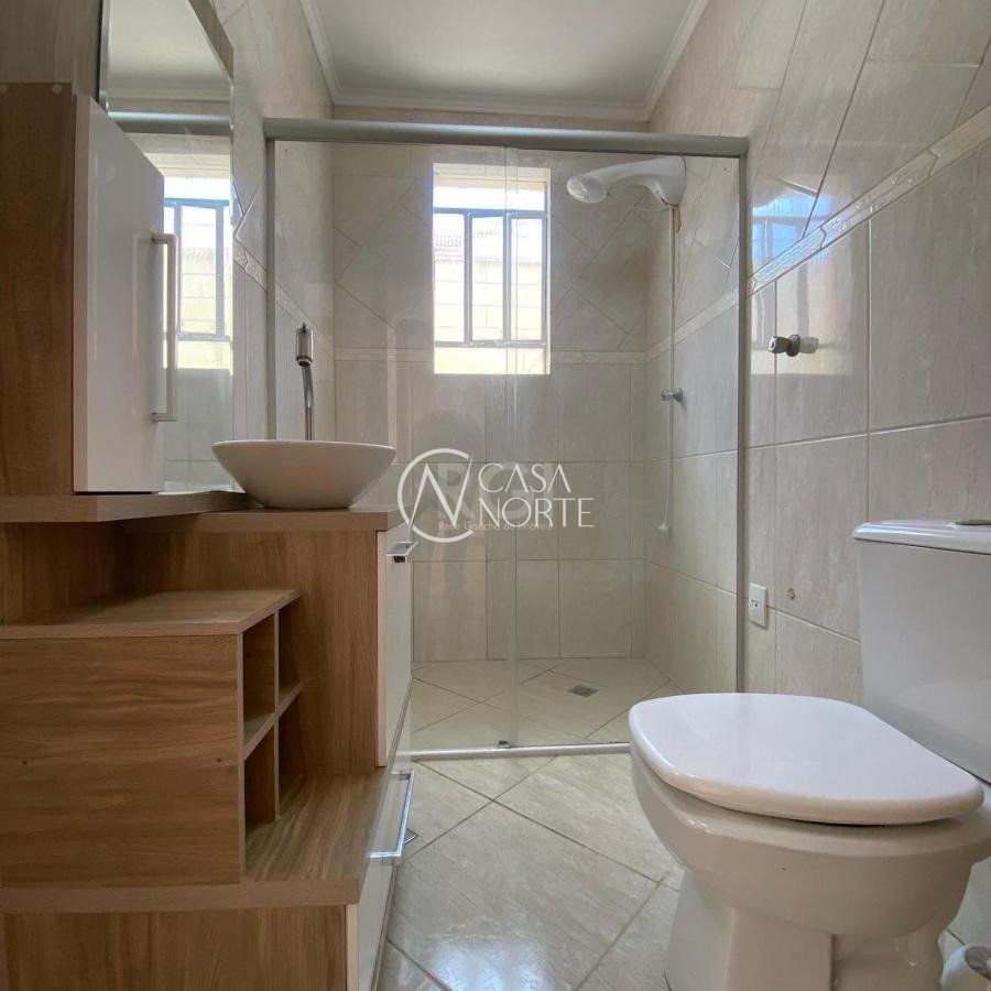 Casa à venda com 3 quartos, 140m², 3 vagas, Rua Antônio Francisco Lisboa no bairro Rubem Berta em Porto Alegre