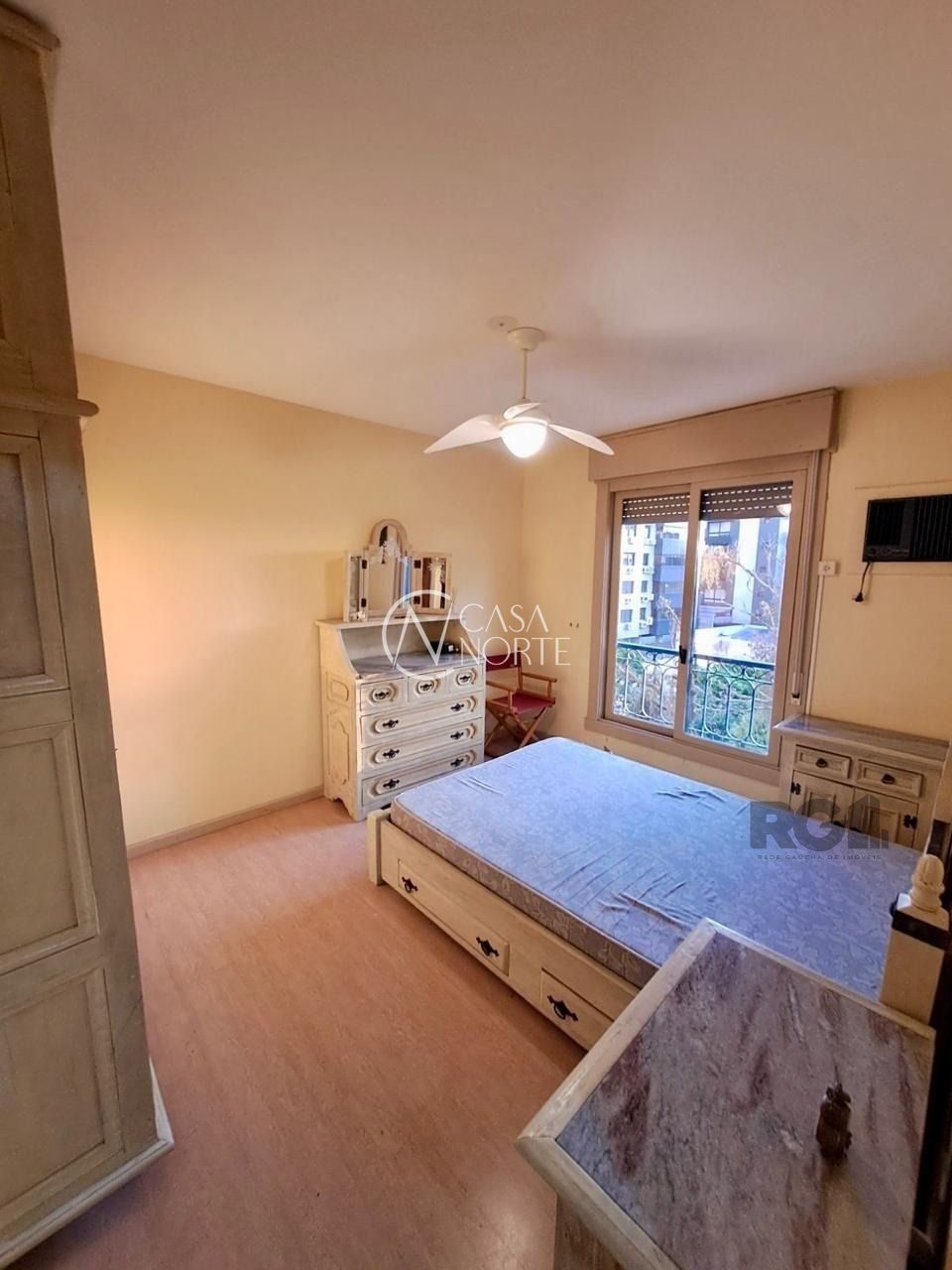 Apartamento à venda com 2 quartos, 78m², 1 vaga, Rua Anita Garibaldi no bairro Mont Serrat em Porto Alegre