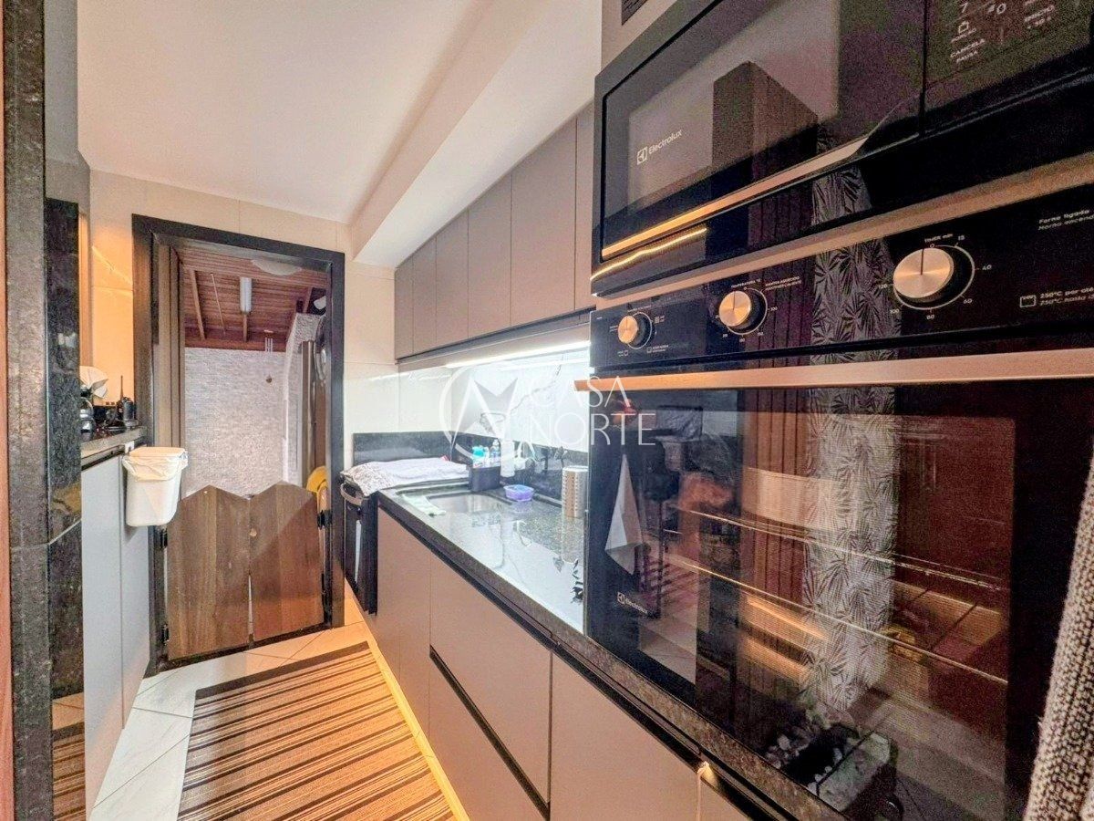 Casa de Condomínio à venda com 3 quartos, 72m², 1 suíte, 2 vagas, Avenida Faria Lobato no bairro Sarandi em Porto Alegre