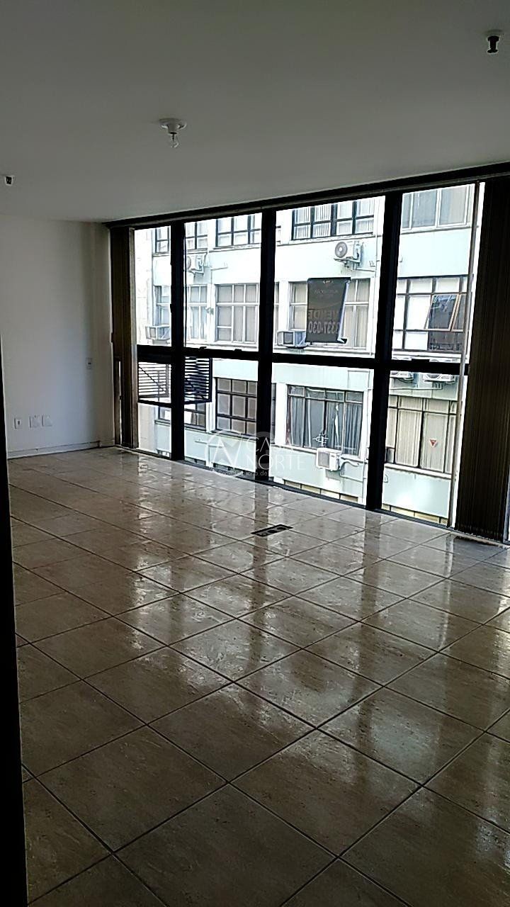 Sala Comercial à venda , 37m², Rua Vigario José Inácio no bairro Centro Histórico em Porto Alegre