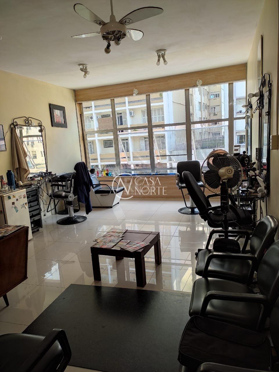 Sala Comercial à venda , 34m², Avenida Independência no bairro Independência em Porto Alegre