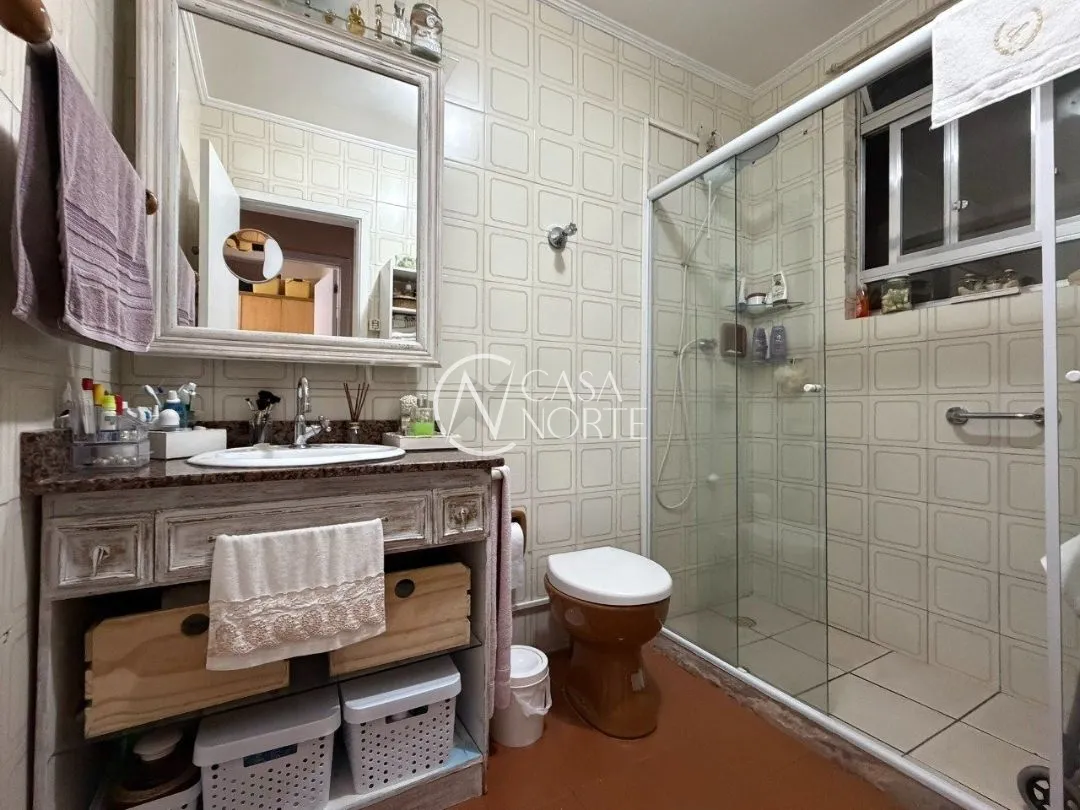 Apartamento à venda com 3 quartos, 104m², 1 vaga, Rua Ramiro Barcelos no bairro Floresta em Porto Alegre
