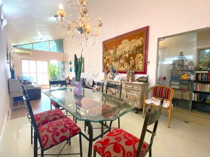 Casa à venda com 3 quartos, 120m², 1 suíte, 2 vagas, Lola de Oliveira no bairro Parque Santa Fé em Porto Alegre