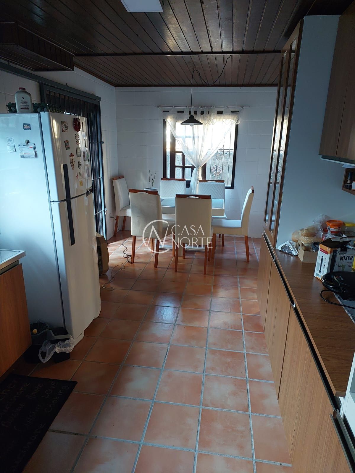 Casa à venda com 3 quartos, 100m², 1 vaga, Rua Marechal Simeão no bairro Passo da Areia em Porto Alegre
