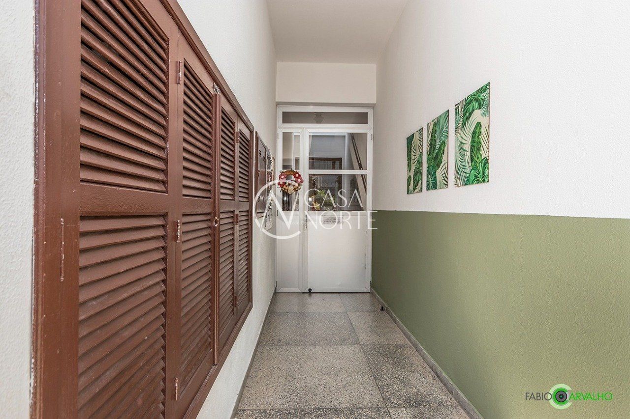 Geminado à venda com 1 quarto, 310m², Rua Franklin no bairro Jardim Sabará em Porto Alegre