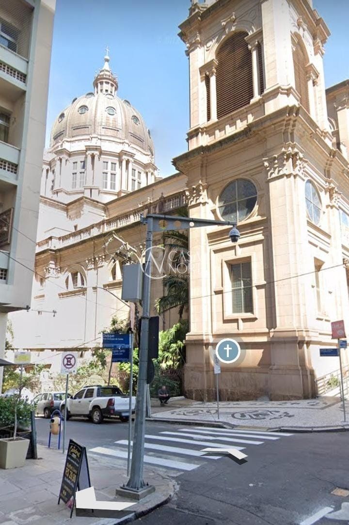 Apartamento à venda com 2 quartos, 75m², Rua Duque de Caxias no bairro Centro Histórico em Porto Alegre