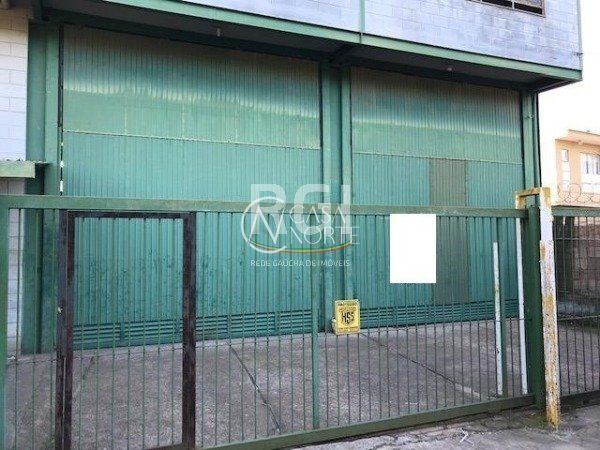 Pavilhão à venda , 1000m², 4 vagas, Rua Tenente Ary Tarrago no bairro Coronel Aparício Borges em Porto Alegre